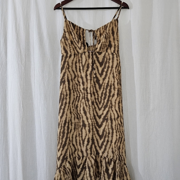 Wild Fable High Low Hem Printed Chiffon Dress in Brown & Tan Women’s Size M - Picture 4 of 9